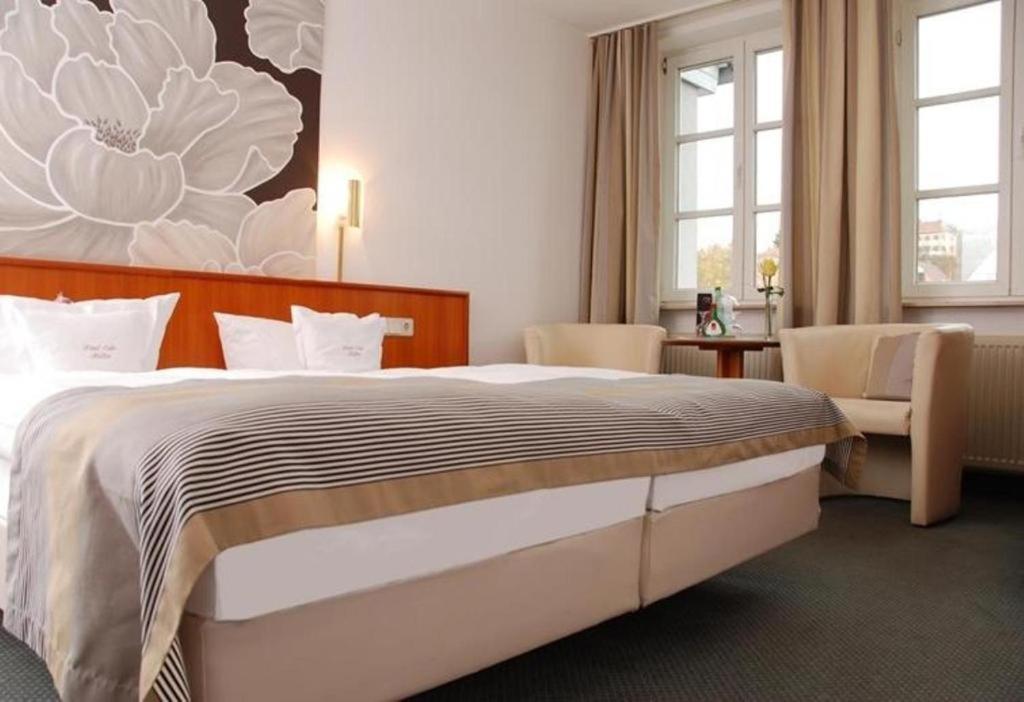 Veitshöchheim Hotel Mueller Cafe & Wein - Mondholzhotel מראה חיצוני תמונה